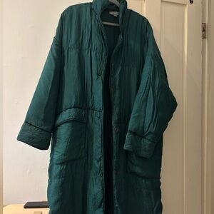 Green Puffer Jacket in silk, vintage and really cool